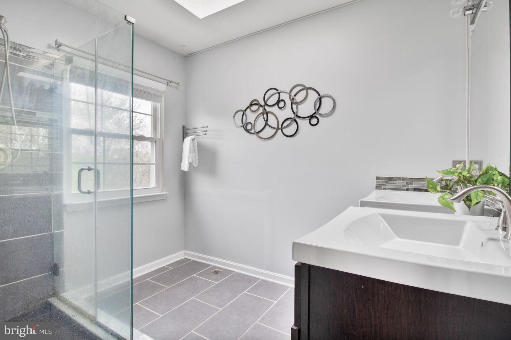 RIDGE COMMONS - Residential