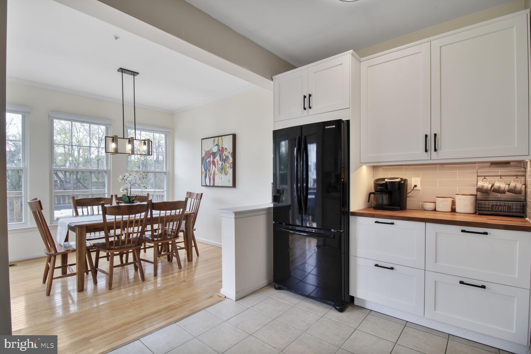 RIDGE COMMONS - Residential