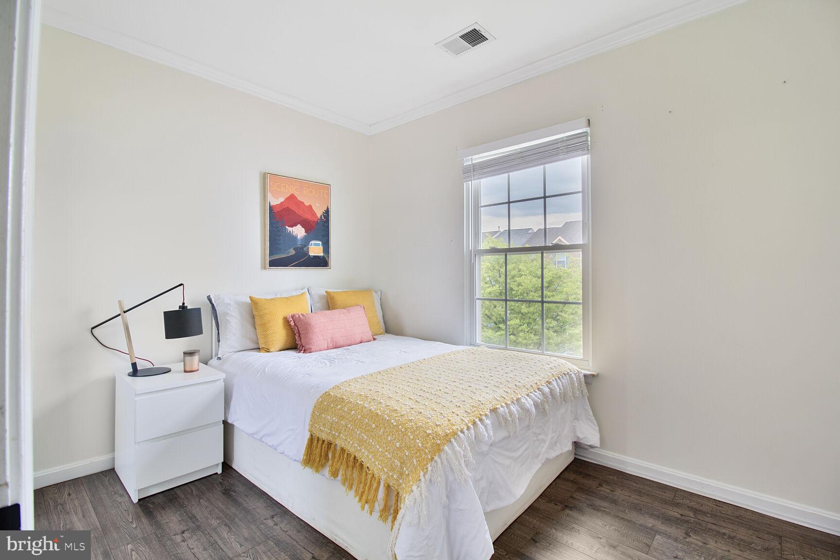 RIDGE COMMONS - Residential