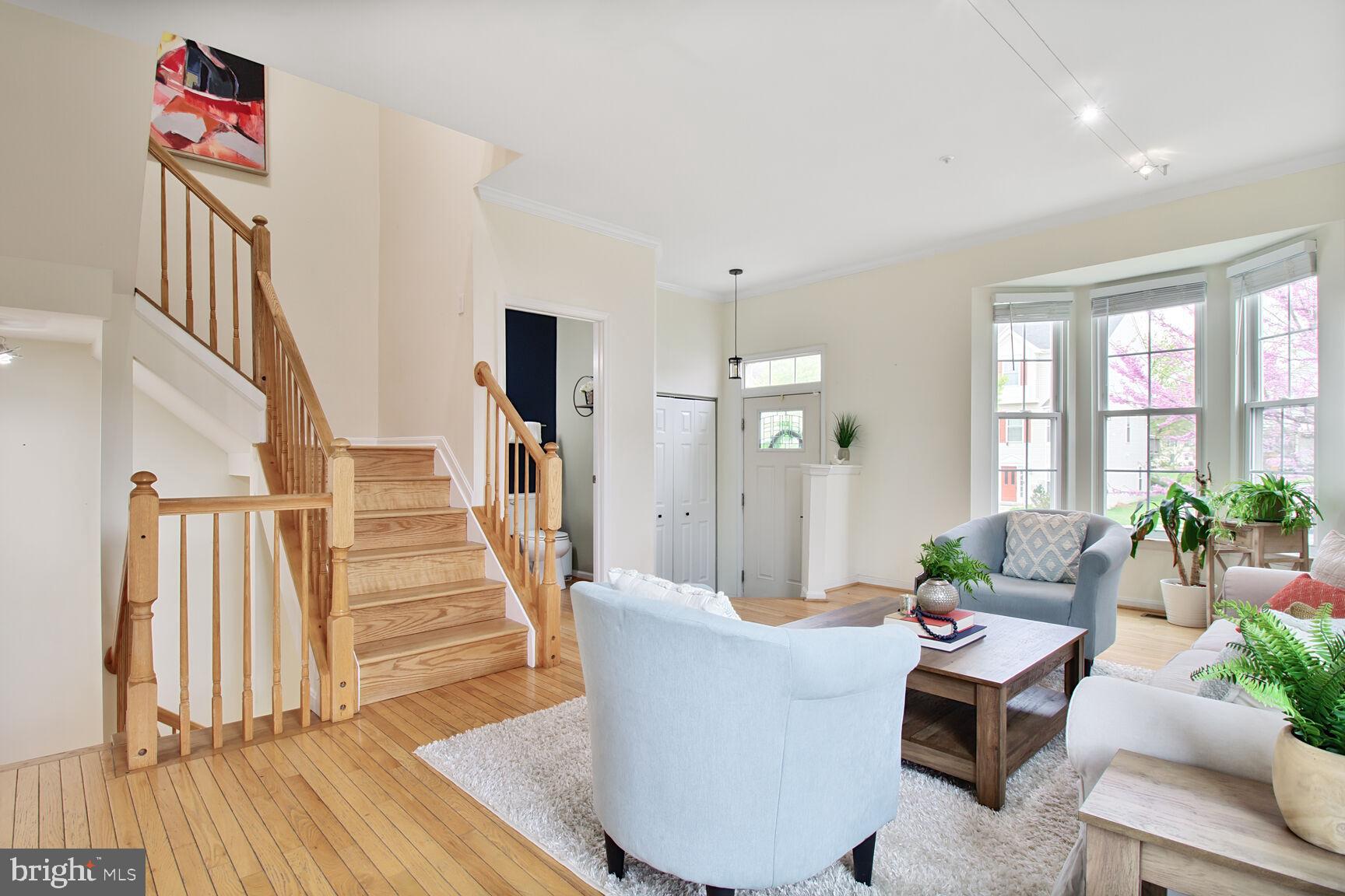 RIDGE COMMONS - Residential