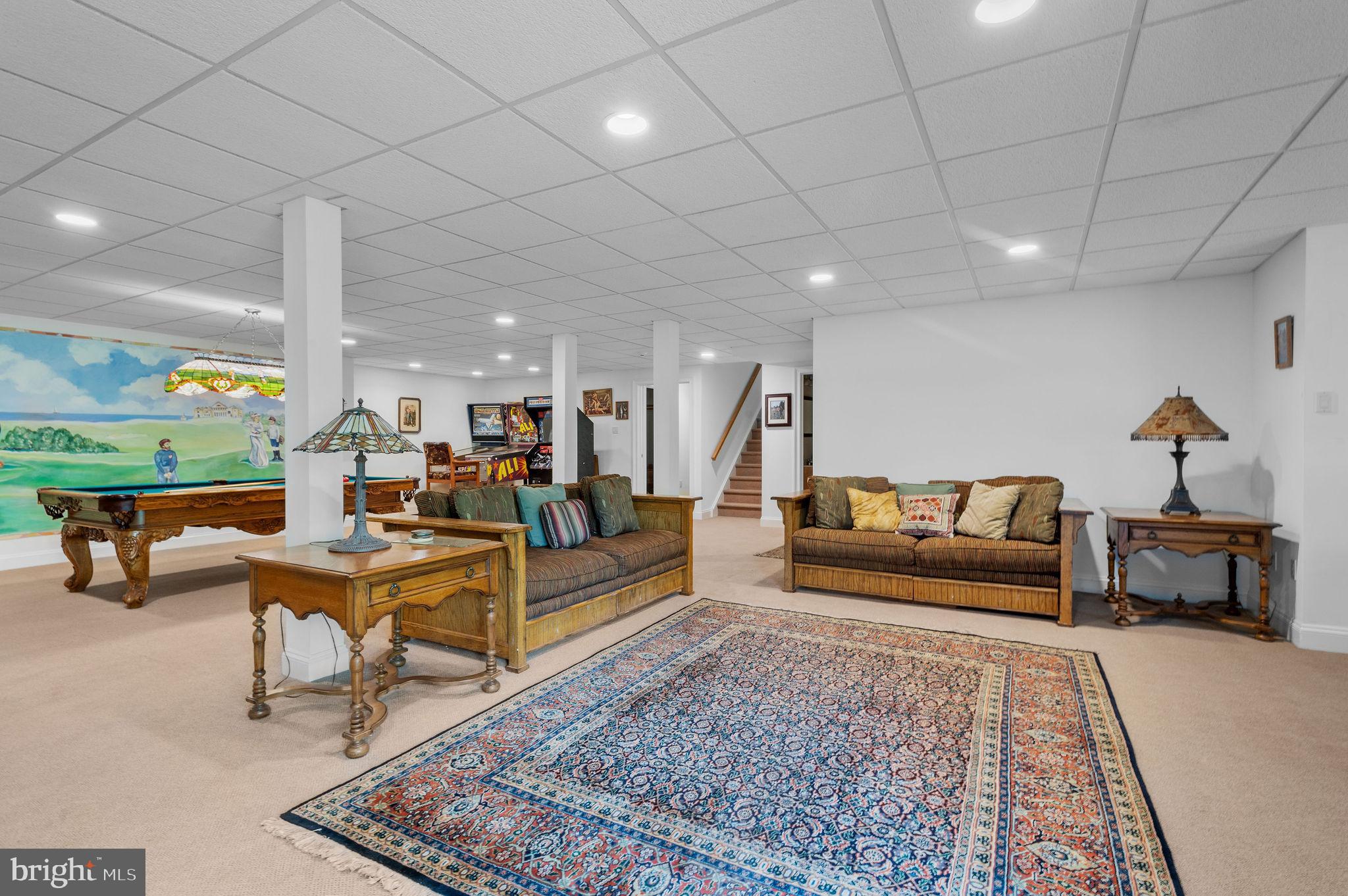 WEST WYND - Residential