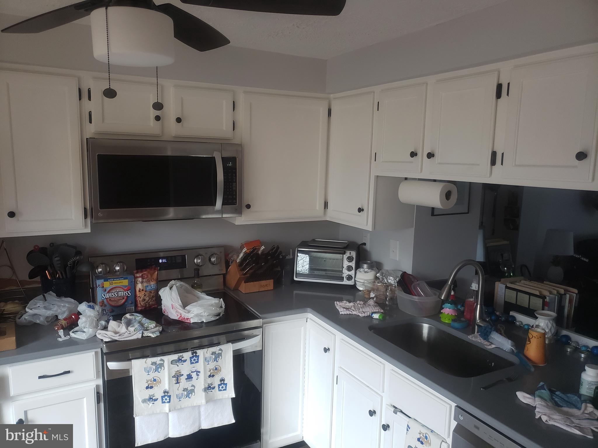 WOODBRIDGE CENTER - Residential Lease