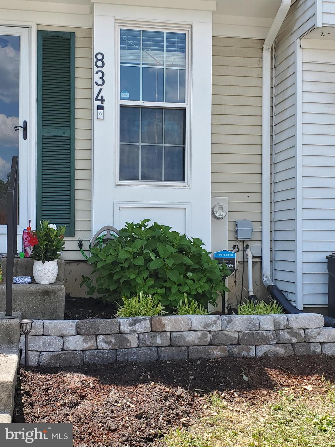 WOODBRIDGE CENTER - Residential Lease