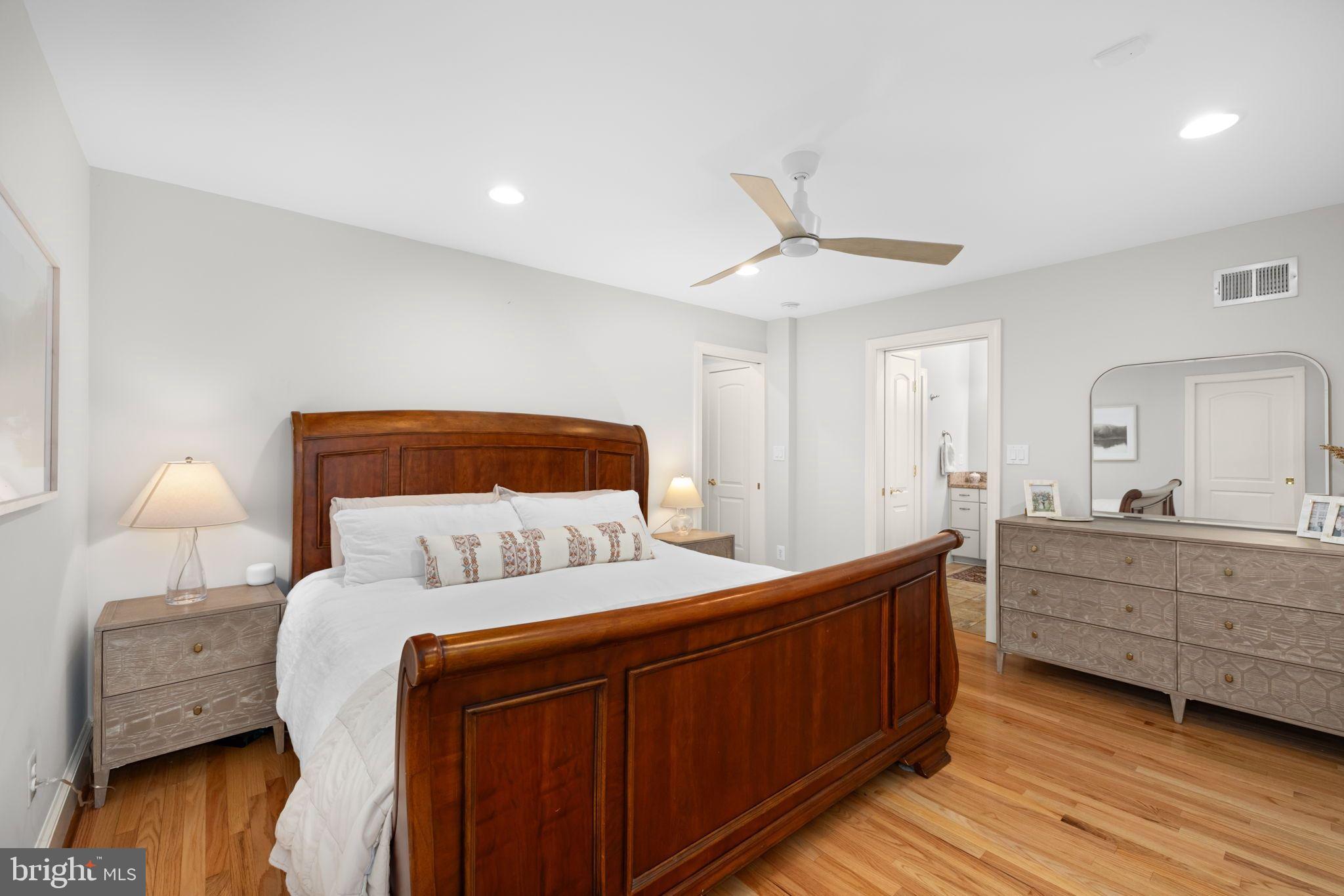 ROSEMONT - Residential