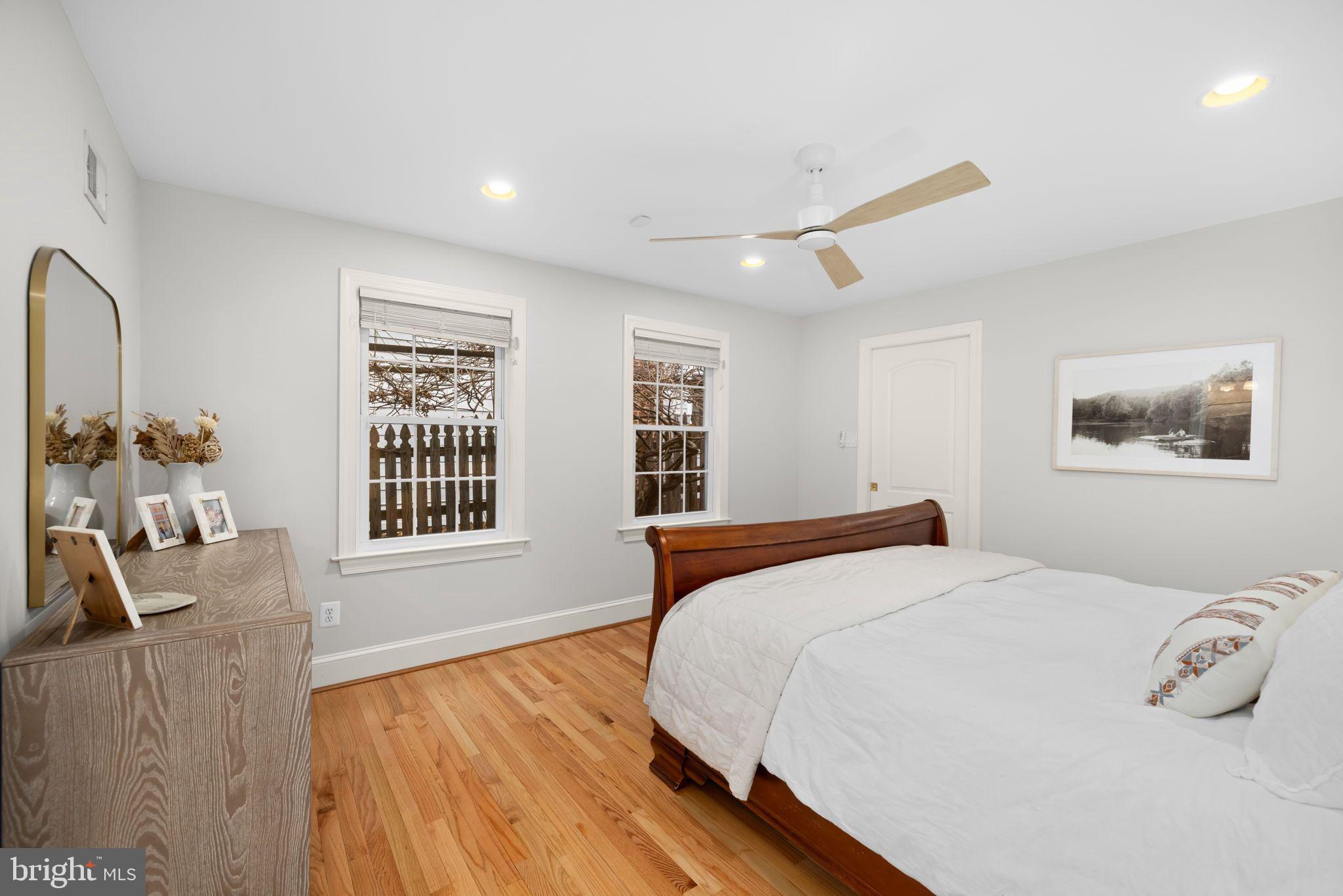 ROSEMONT - Residential