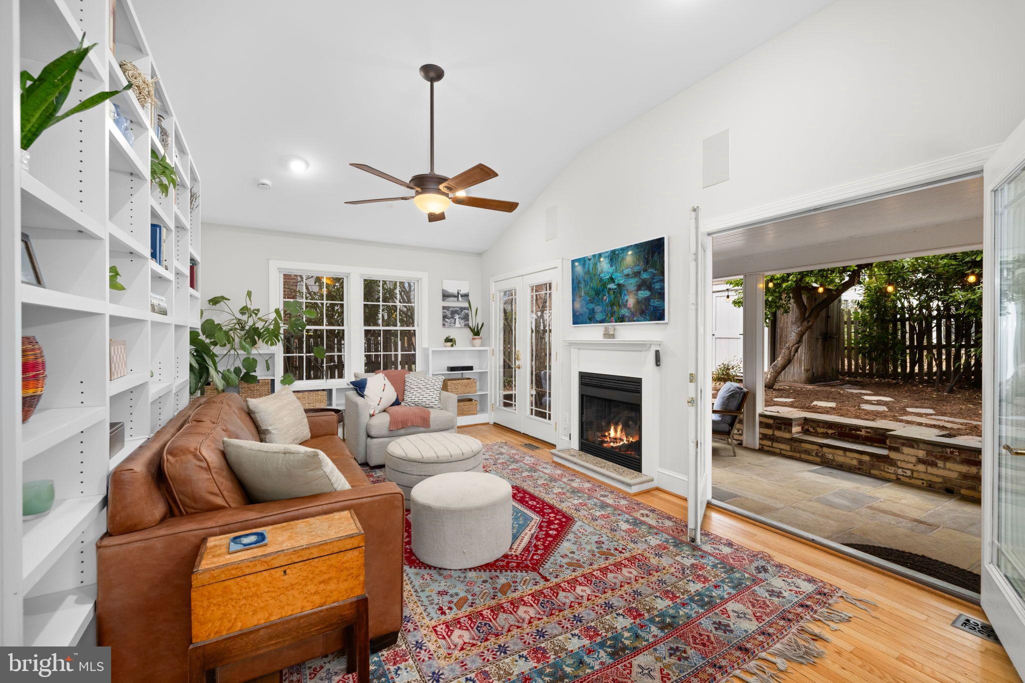 ROSEMONT - Residential