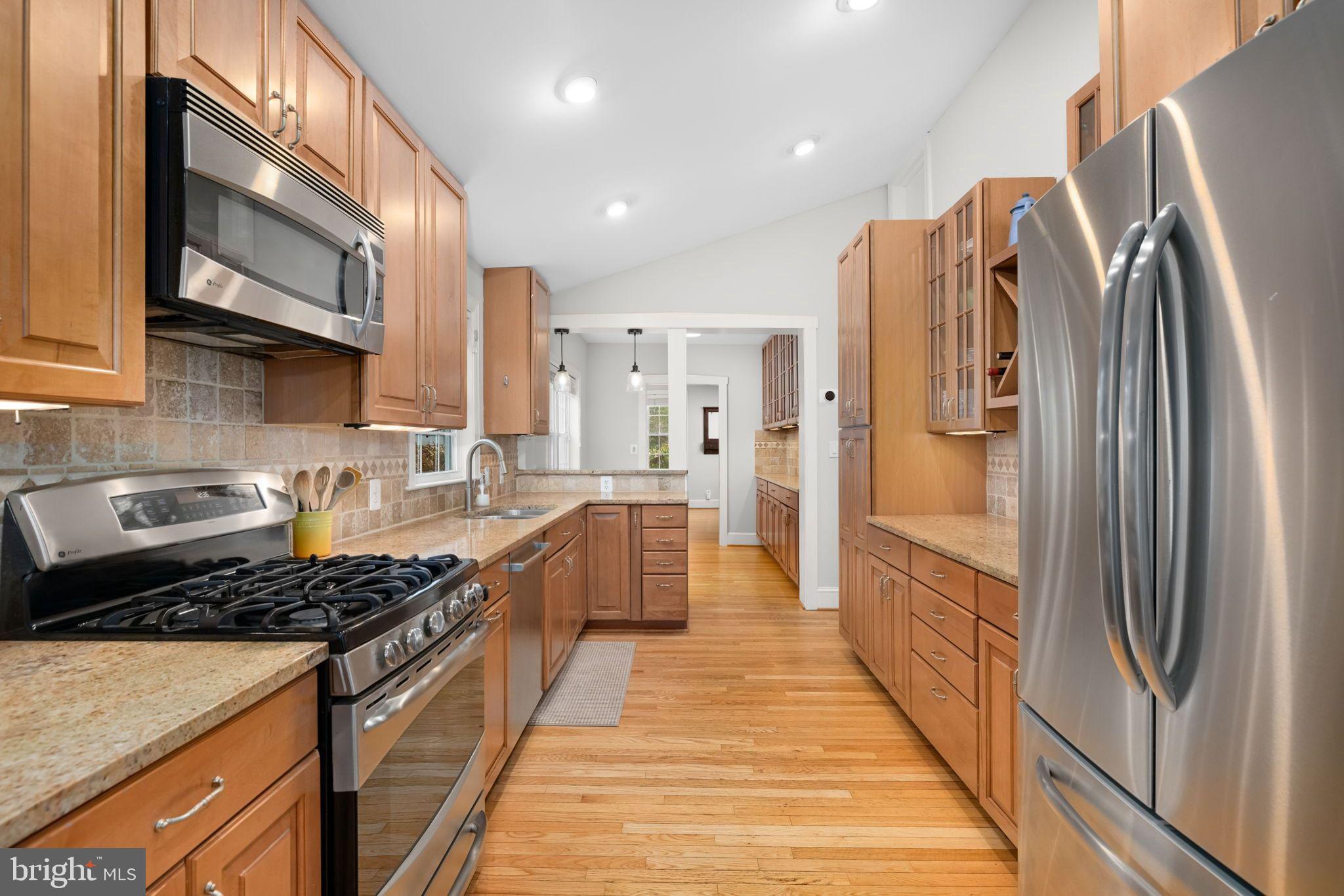 ROSEMONT - Residential