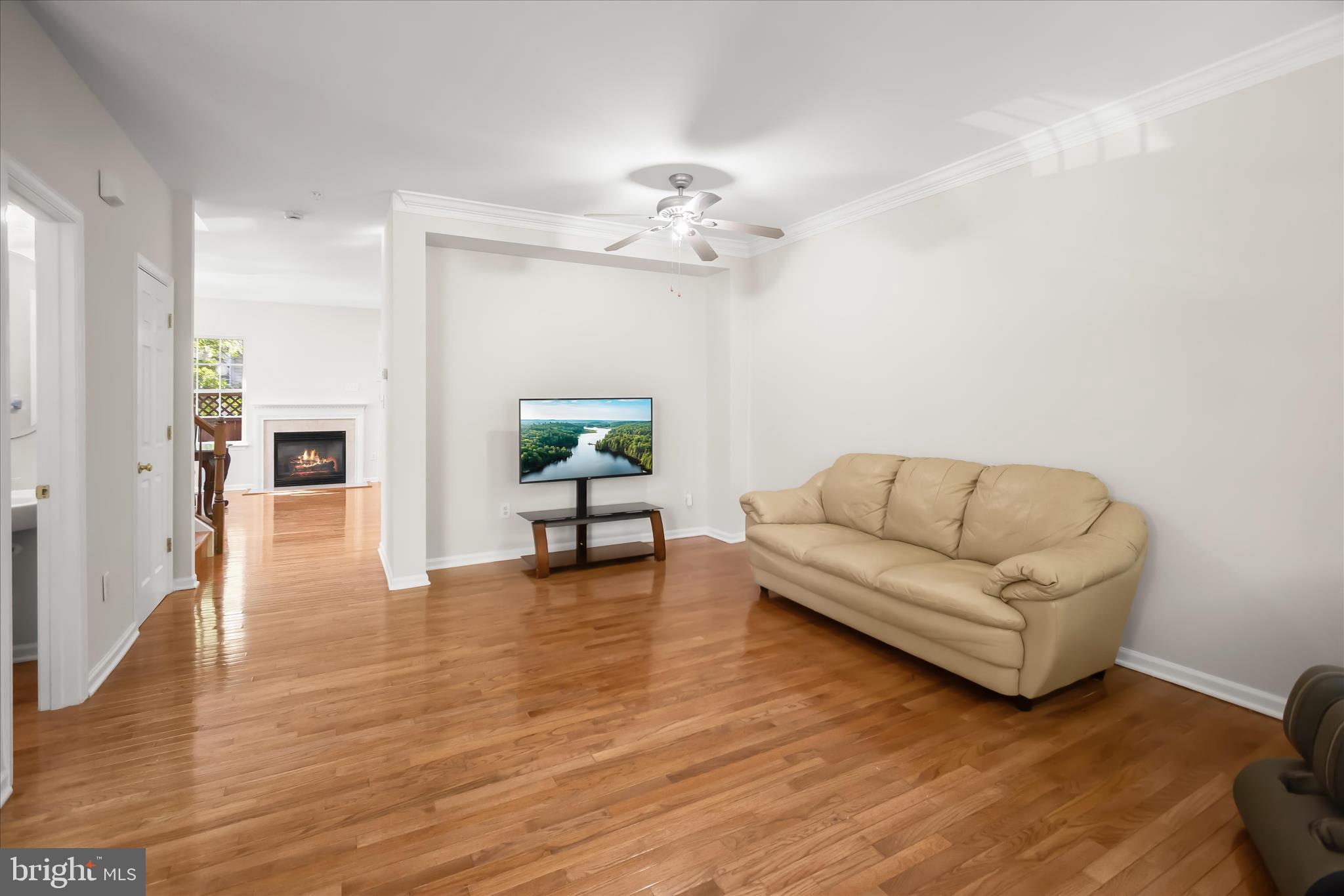 VILLAGE OF RIVER HILL - Residential
