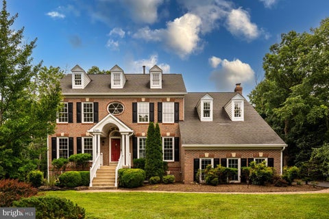 Photo of 6303 Pebblebrook Trace, CENTREVILLE, VA 20120 (MLS # VAFX2321640)