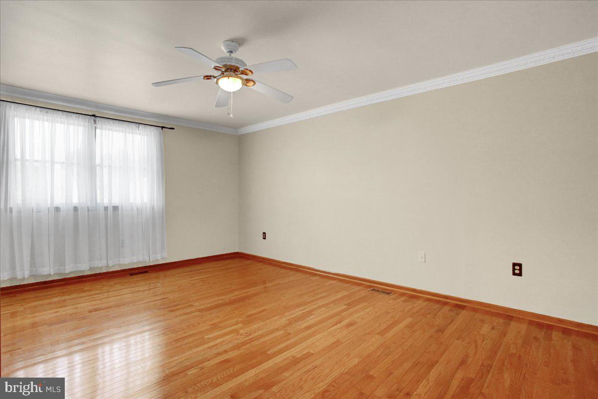 HEATHER KNOLL - Residential