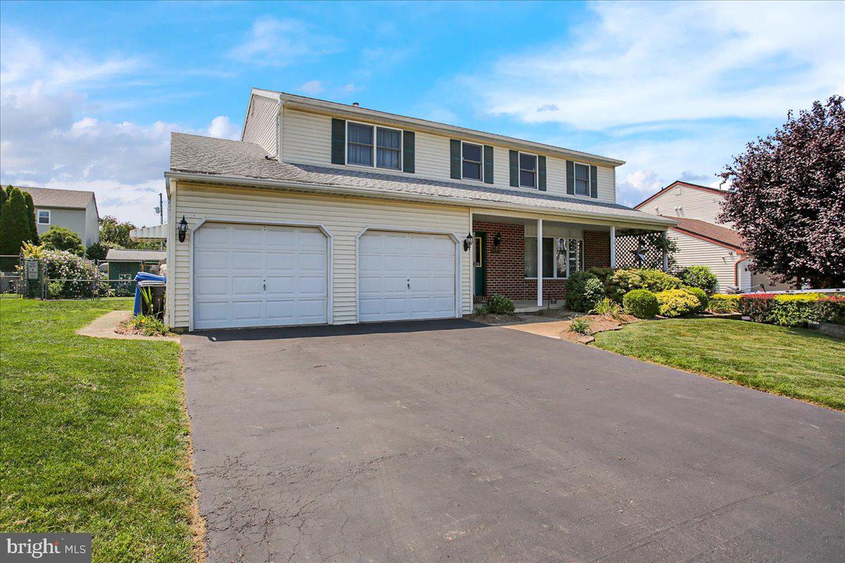 HEATHER KNOLL - Residential