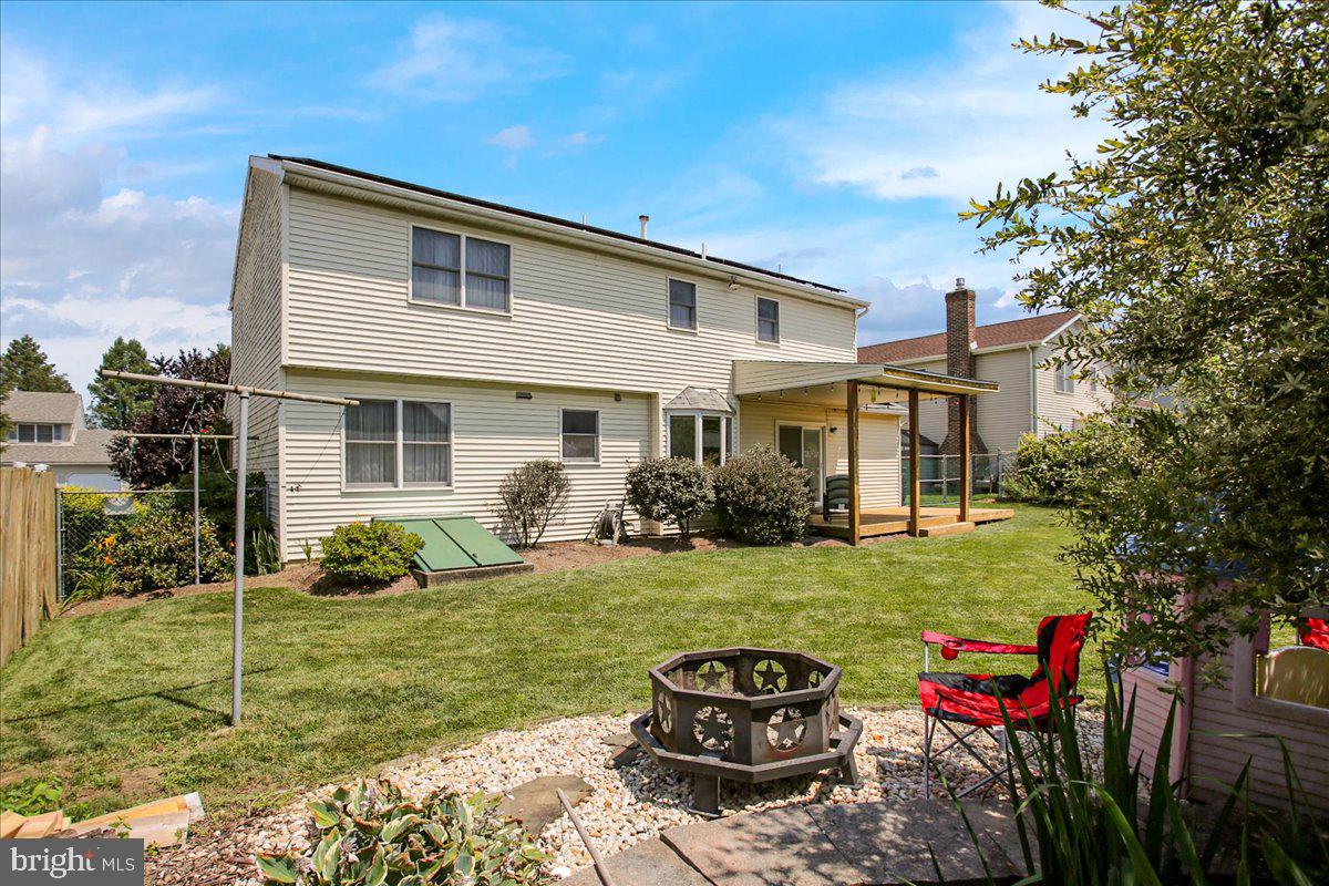 HEATHER KNOLL - Residential