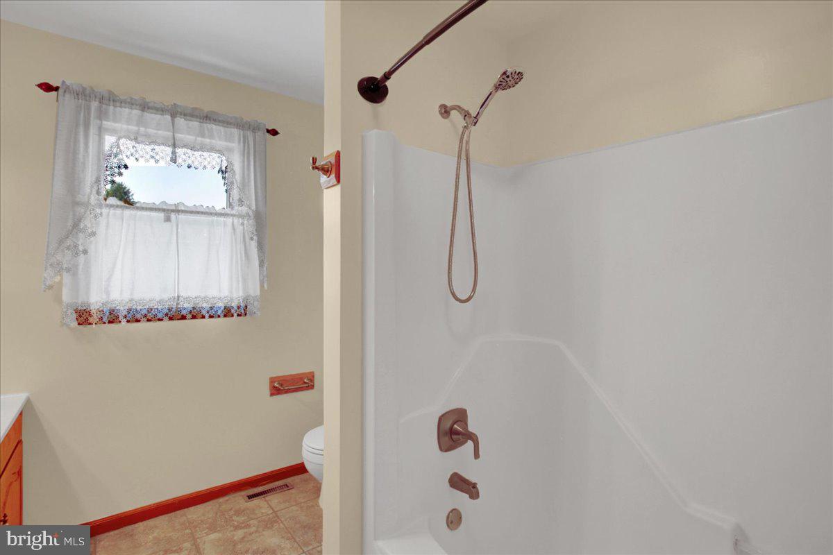 HEATHER KNOLL - Residential