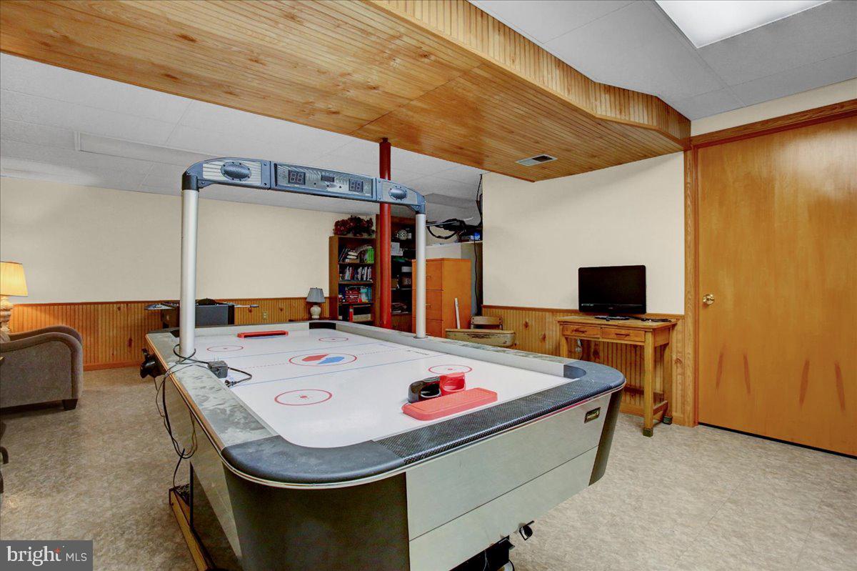 HEATHER KNOLL - Residential