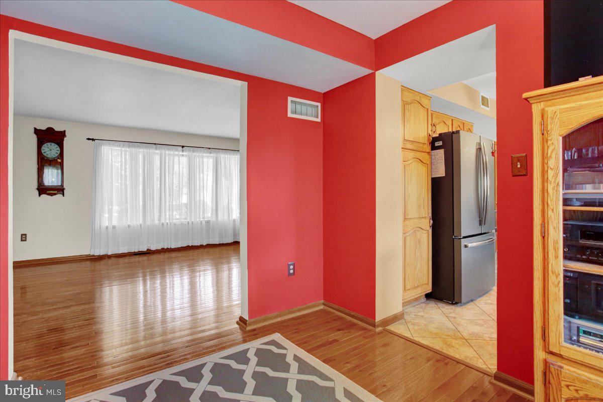 HEATHER KNOLL - Residential