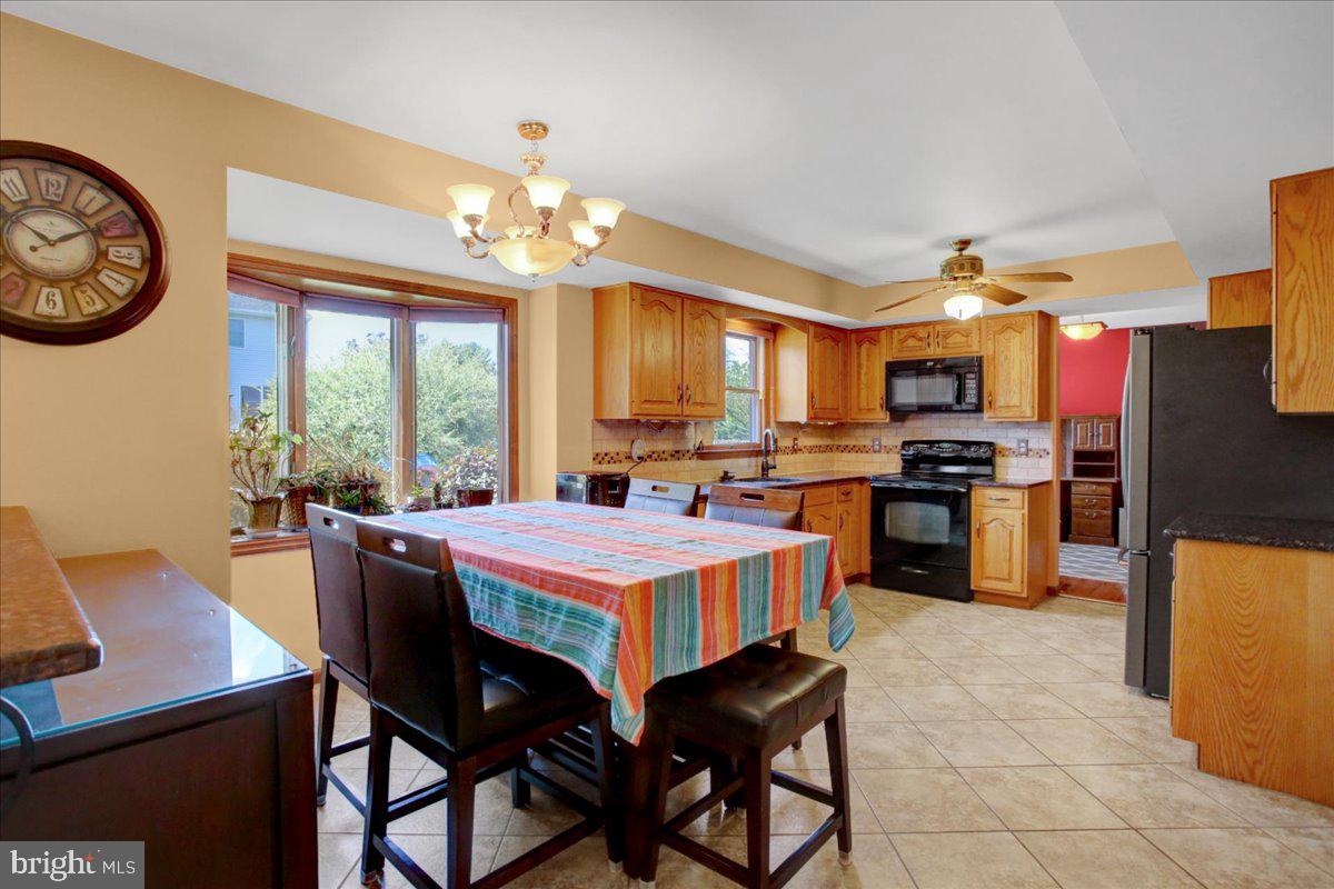 HEATHER KNOLL - Residential