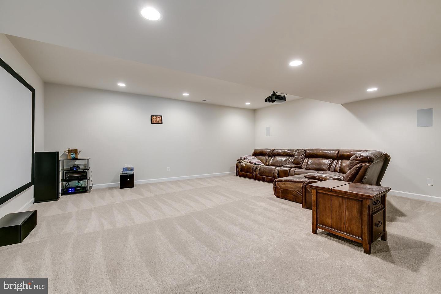 WILLOWSFORD - THE GREENS - Residential Lease