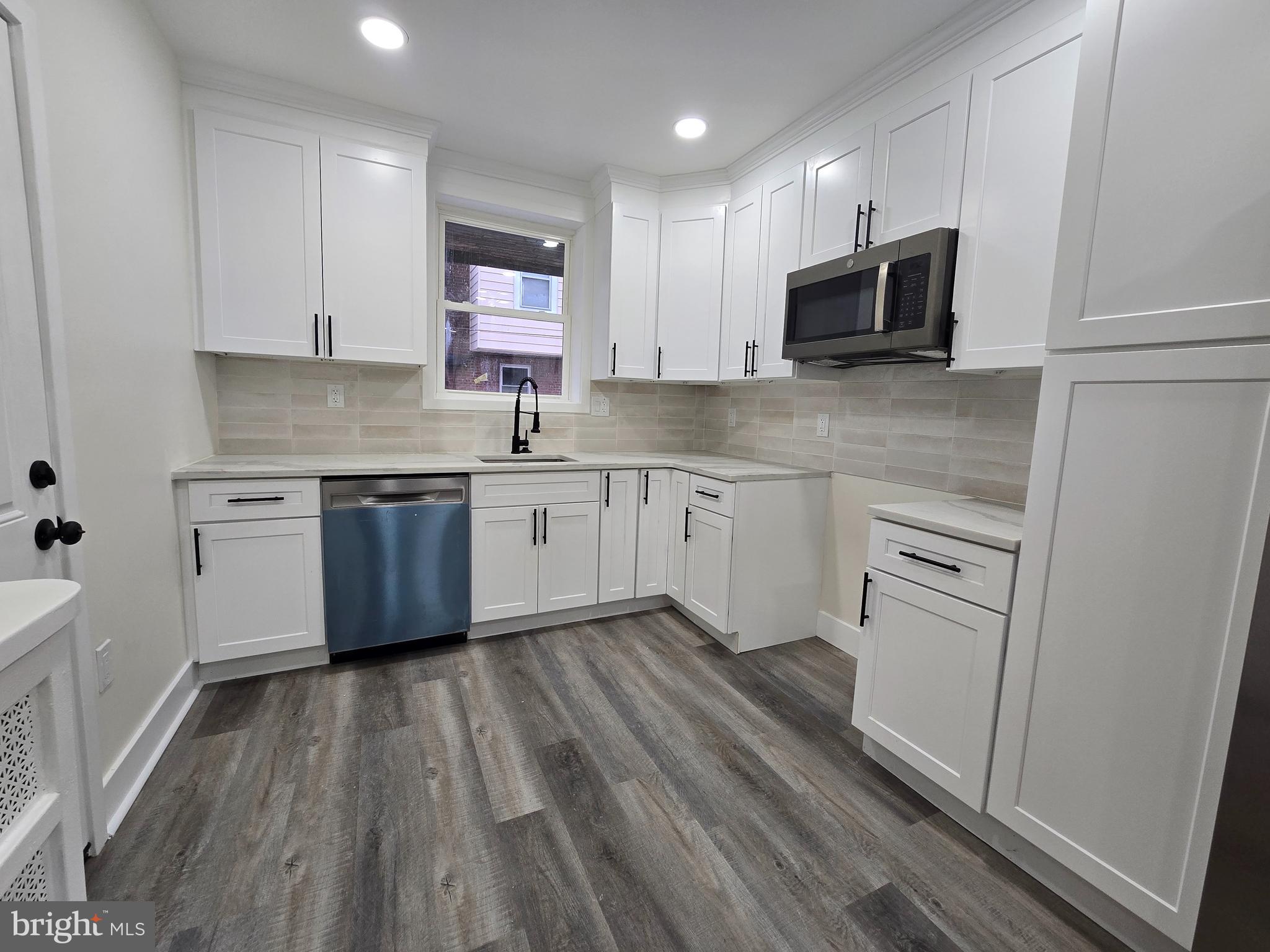 PHILADELPHIA - Residential