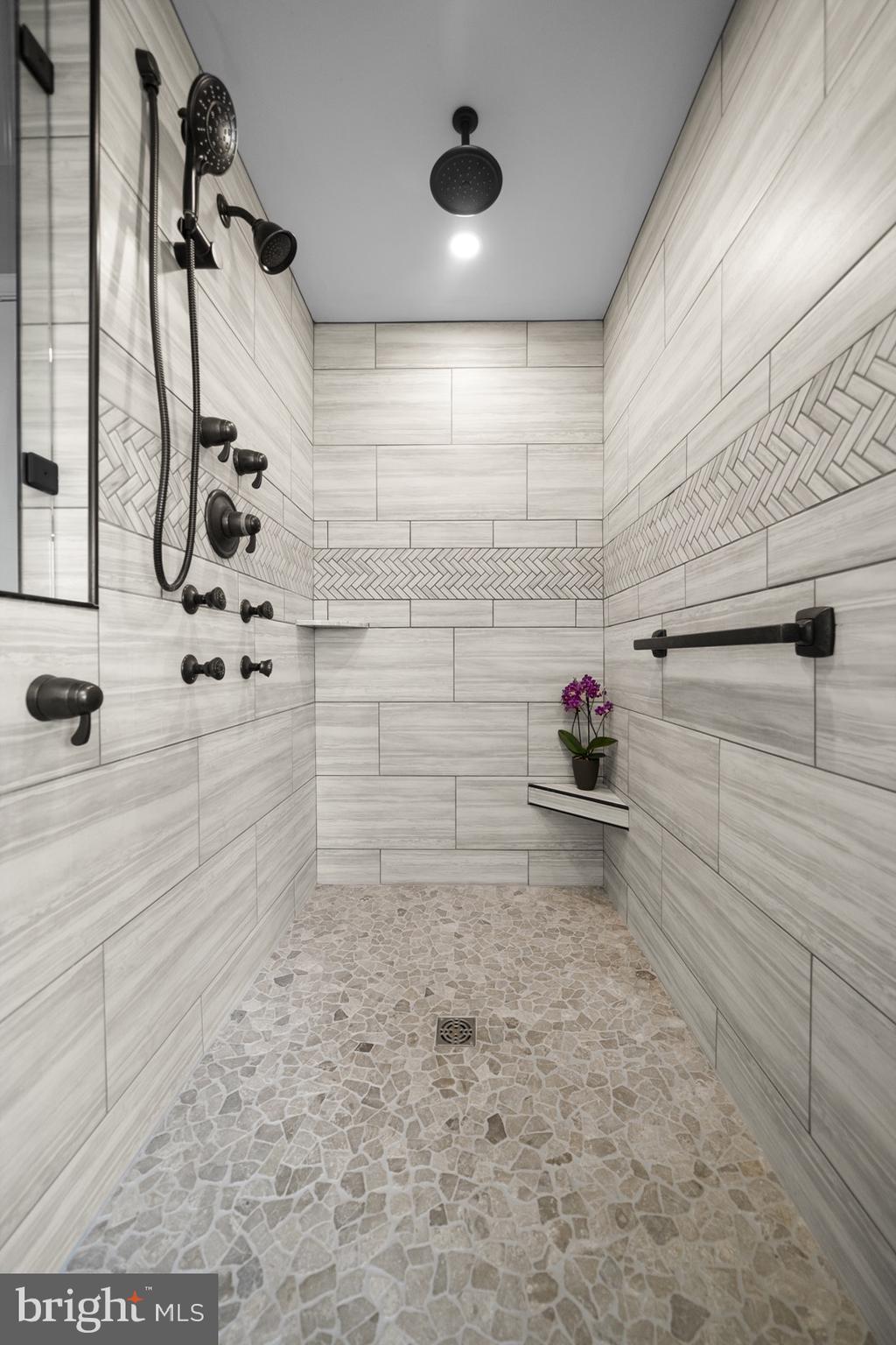 BUENA VISTA HILLS - Residential