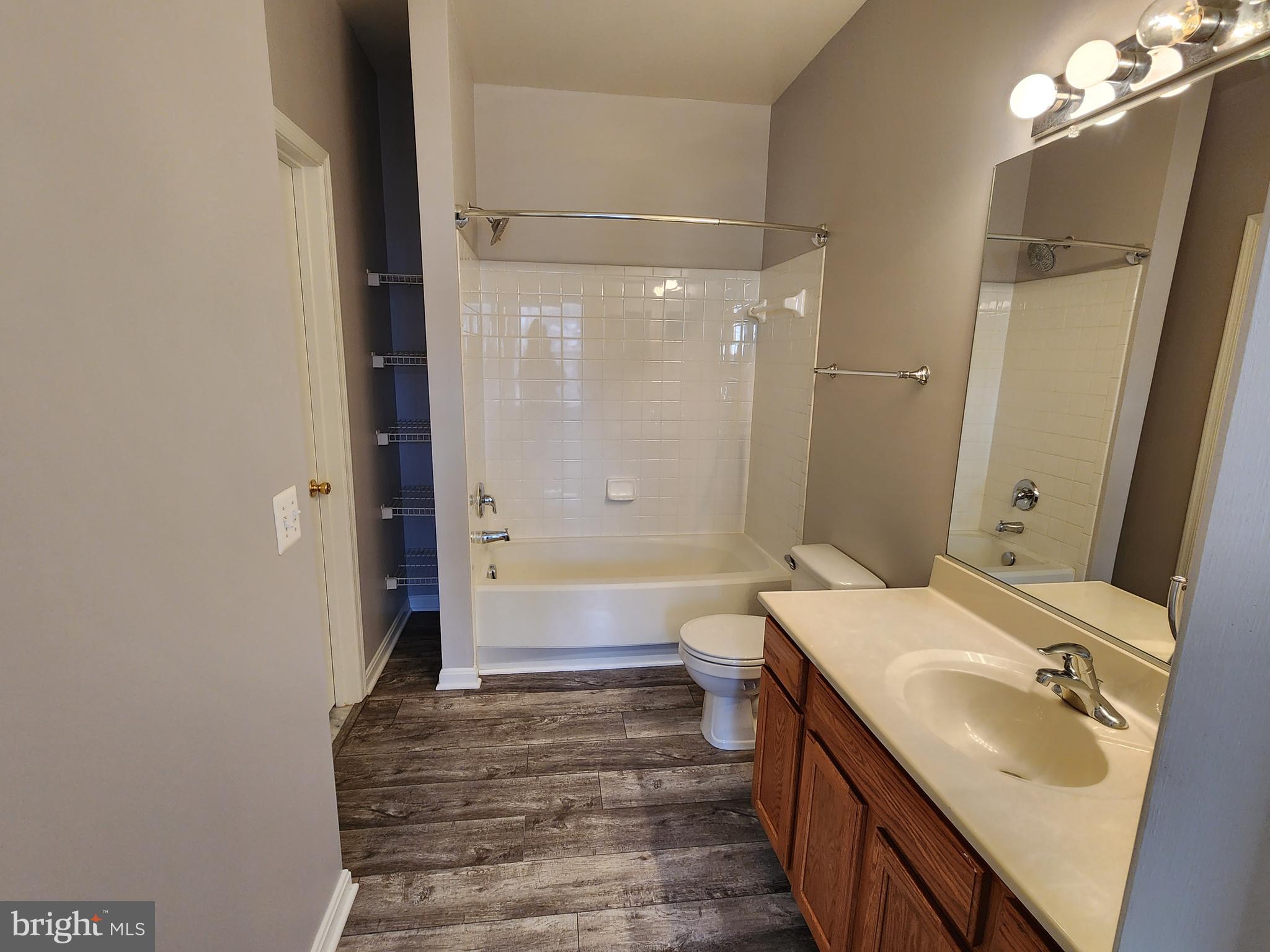 BOWIE TOWERS - Residential