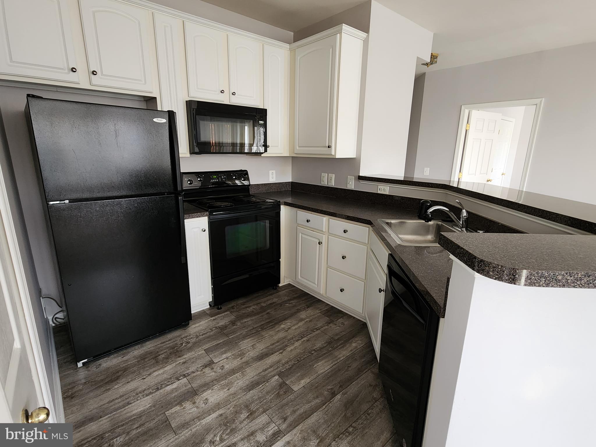 BOWIE TOWERS - Residential