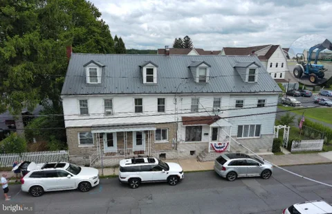 25 N Center Street, Frackville, PA 17931 - #: PASK2029332