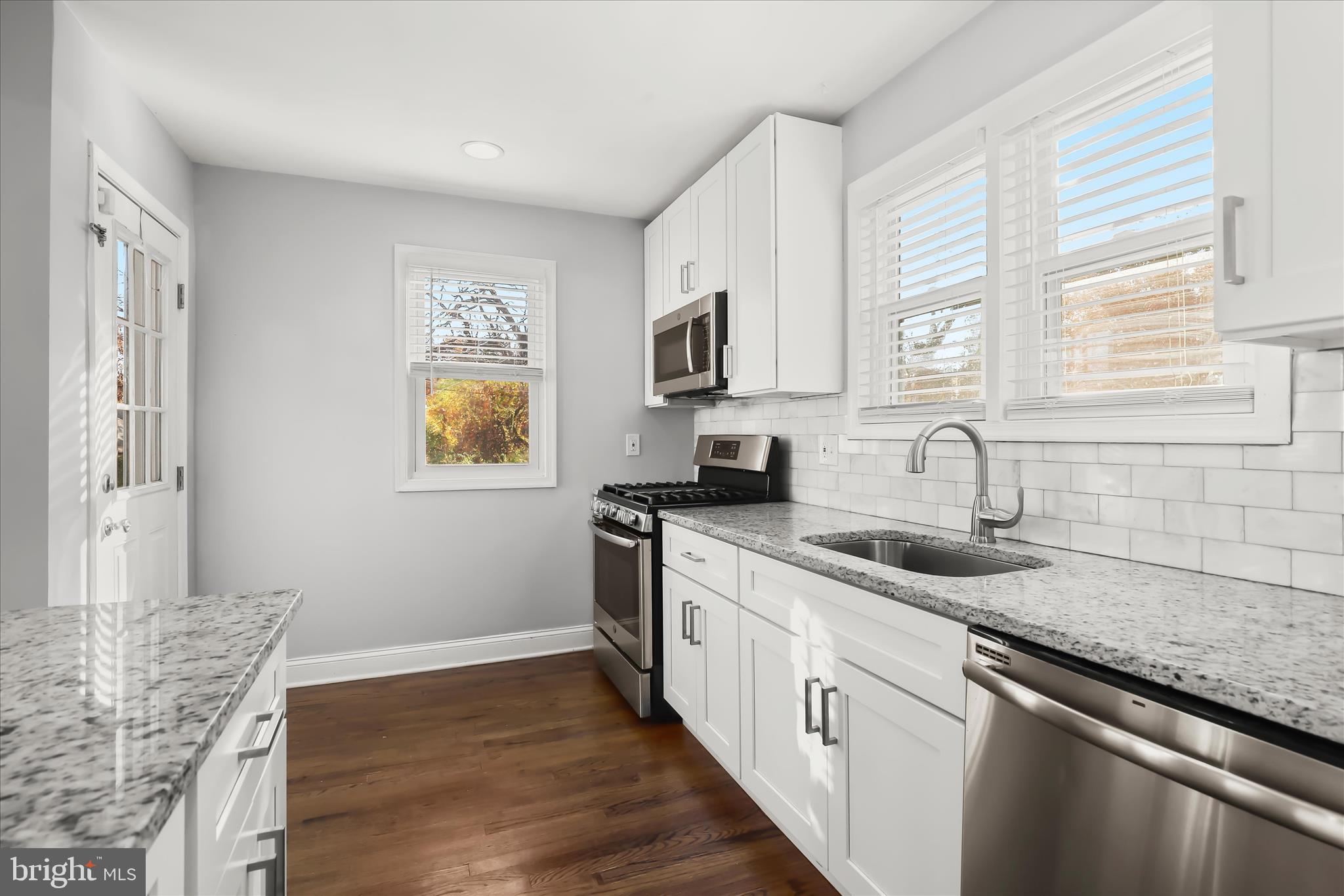 HOMEWOOD - Residential