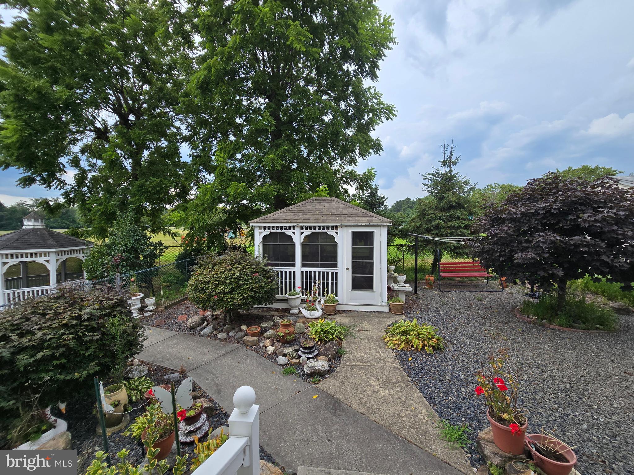 135 TRENTON ROAD