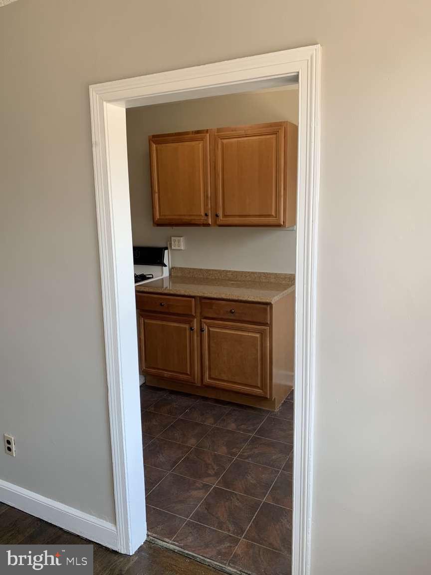 MAYFAIR (EAST) - Residential