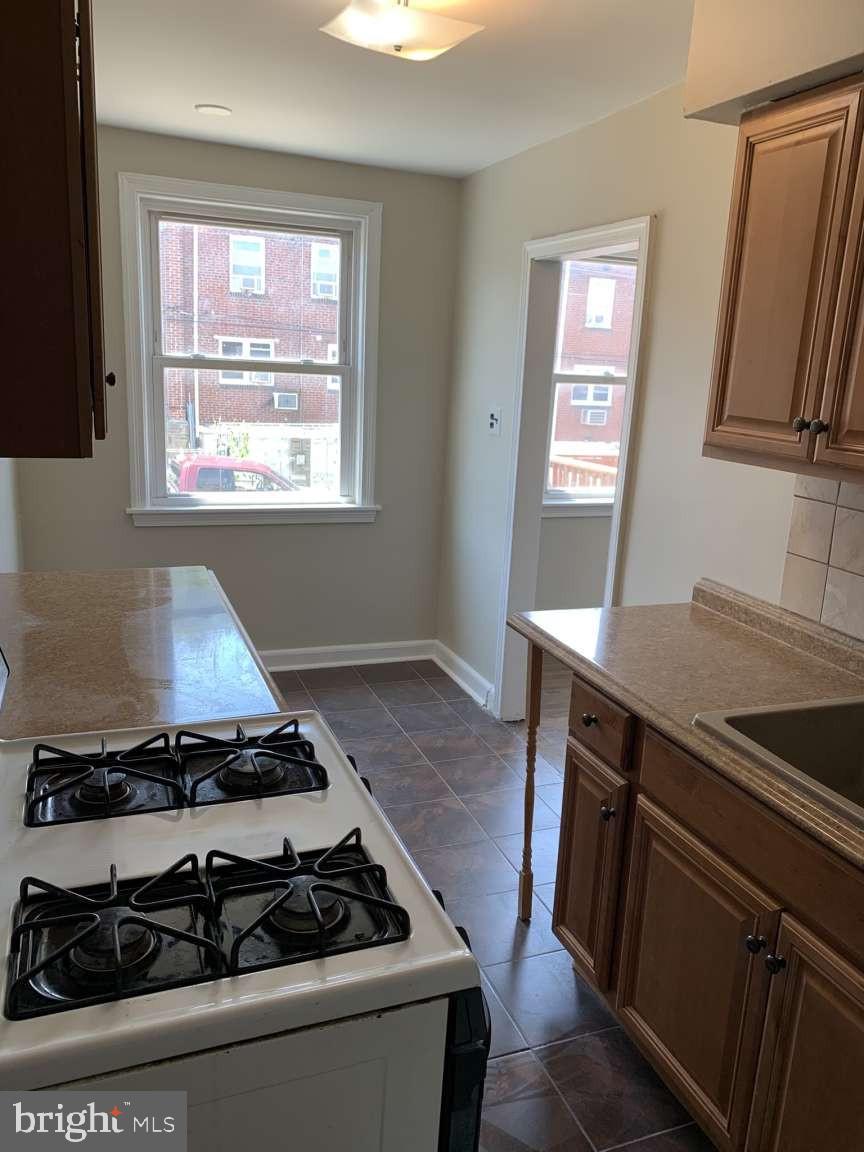 MAYFAIR (EAST) - Residential