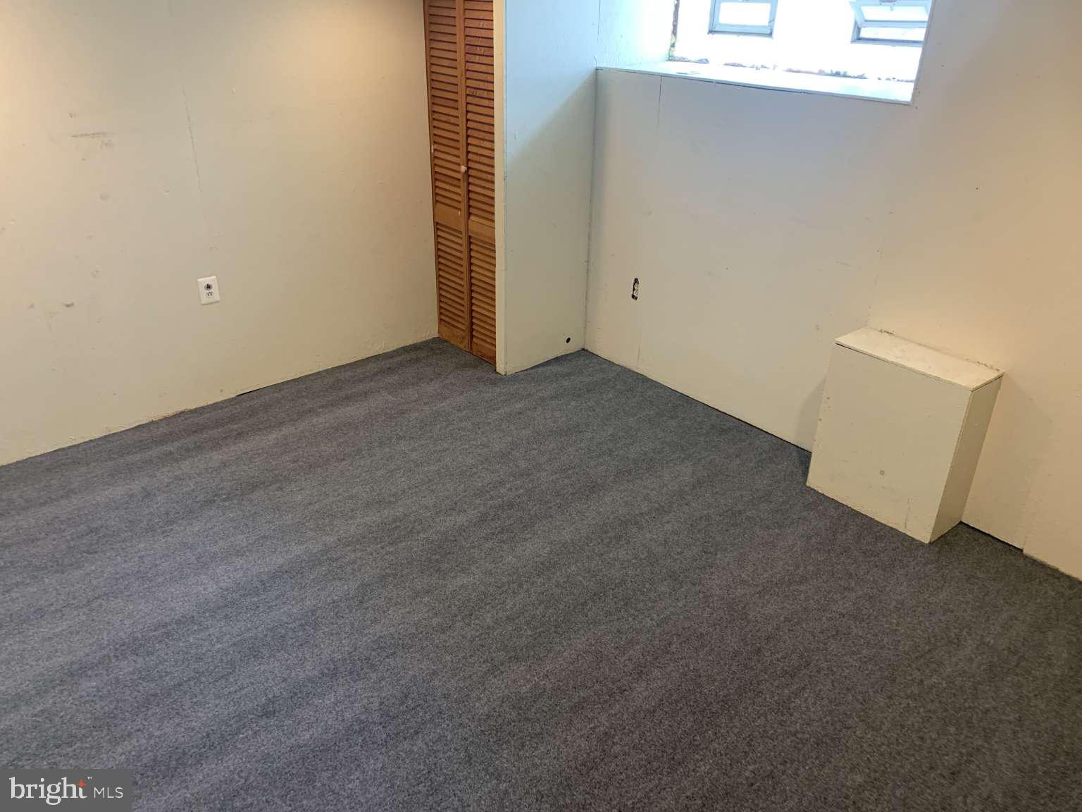 MAYFAIR (EAST) - Residential