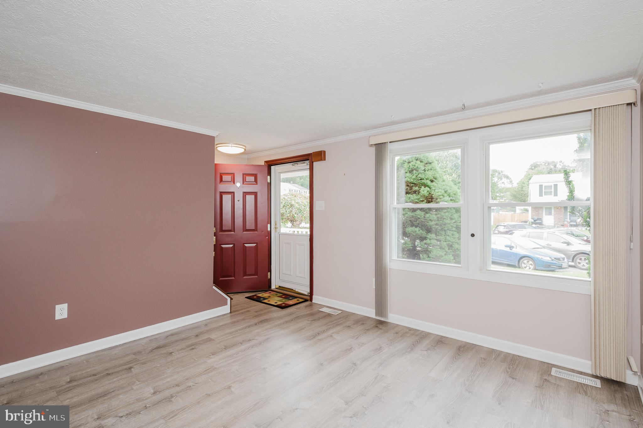 HALLFIELD MANOR - Residential