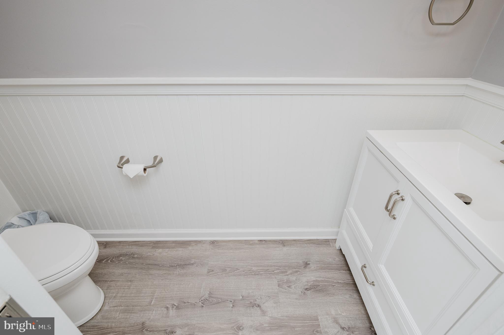 HALLFIELD MANOR - Residential