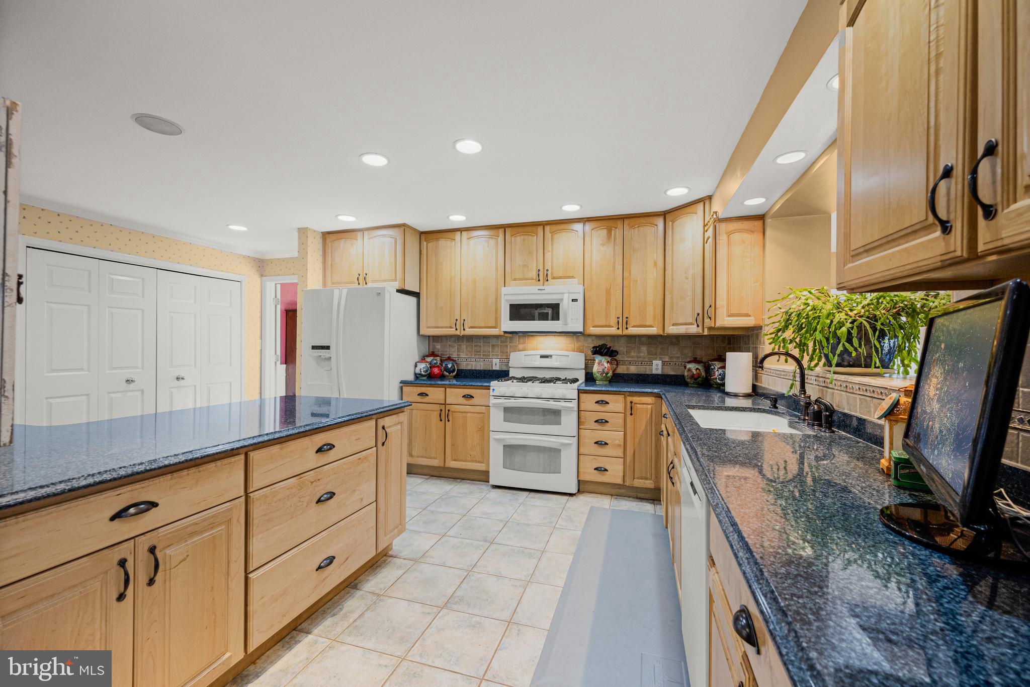 HIGHLAND - Residential