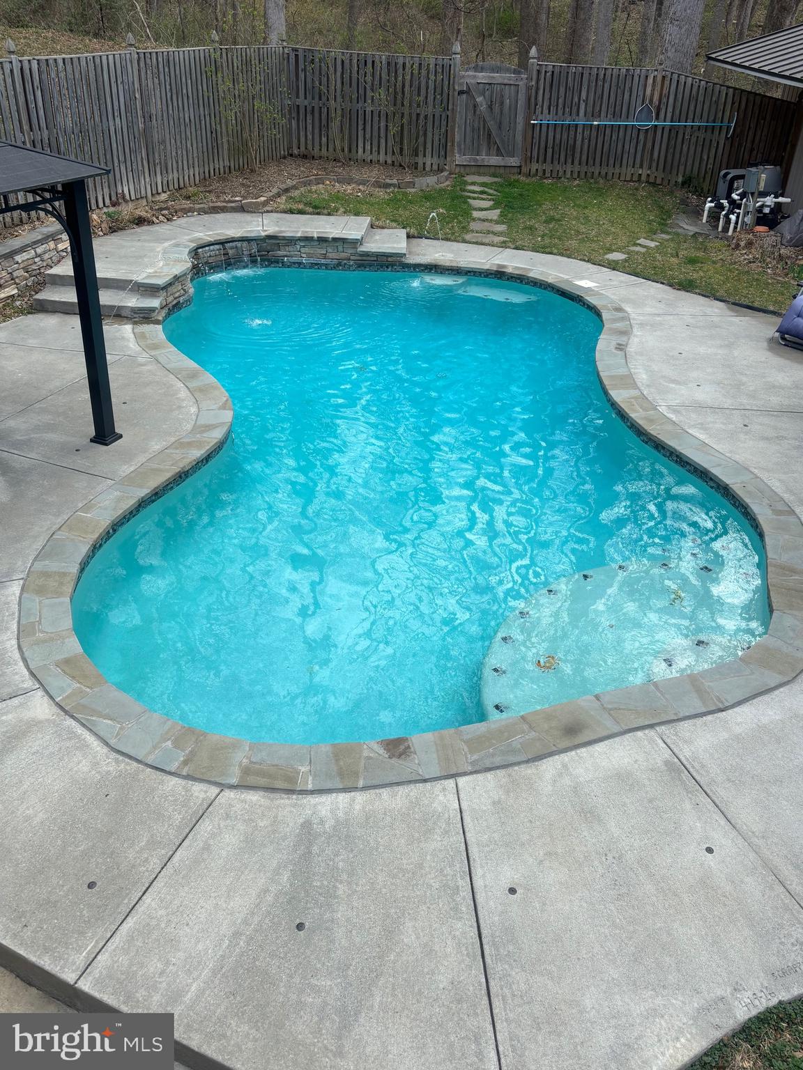 HIGHLAND - Residential