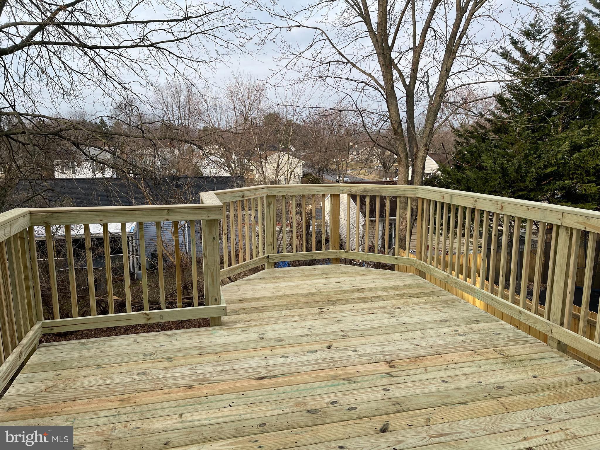 HILLCREST ORCHARDS - Residential