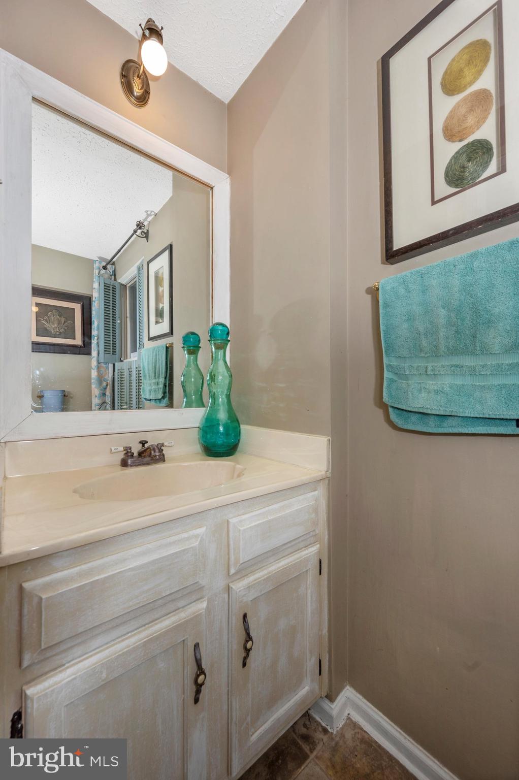 HILLCREST ORCHARDS - Residential