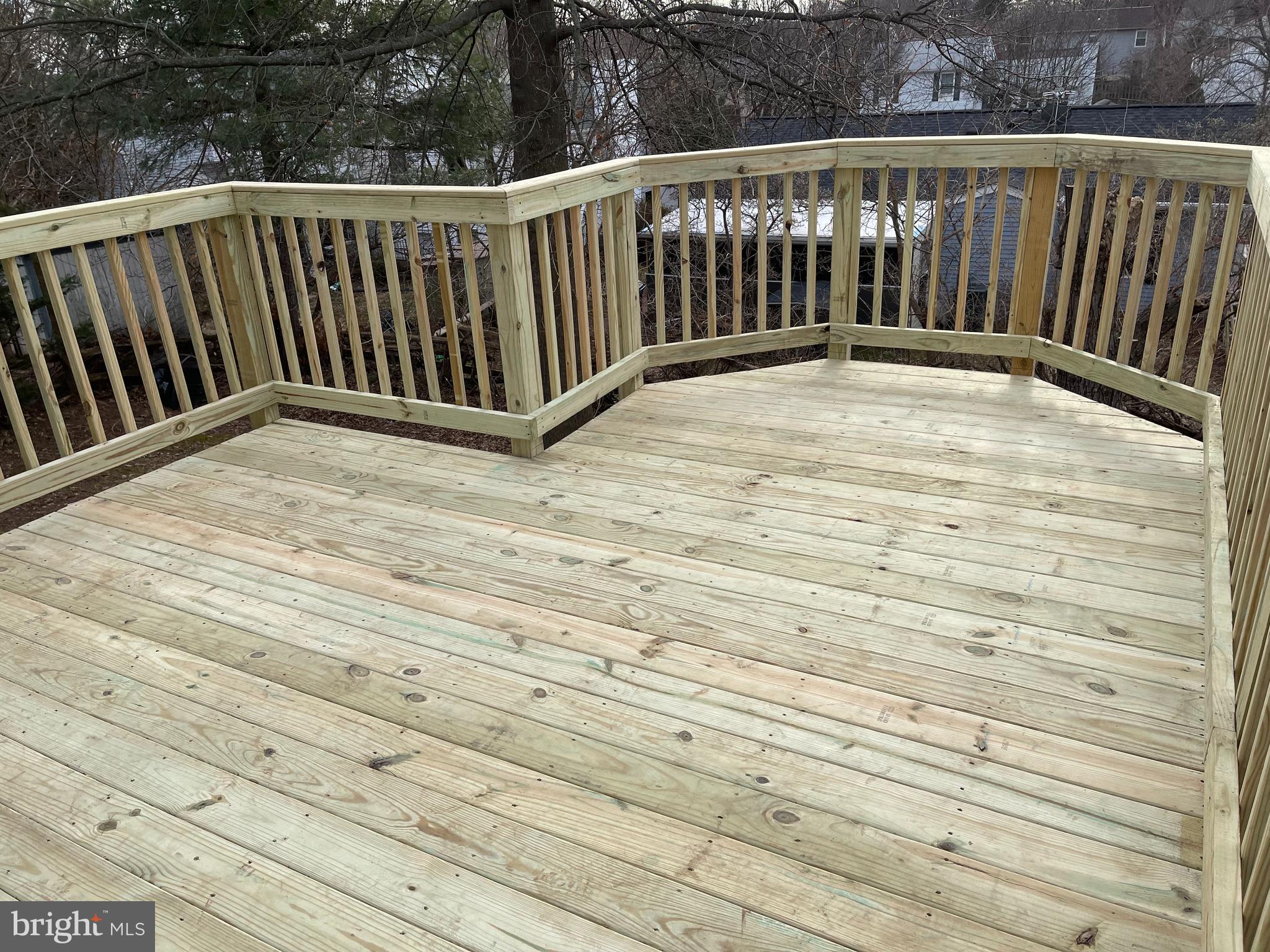 HILLCREST ORCHARDS - Residential