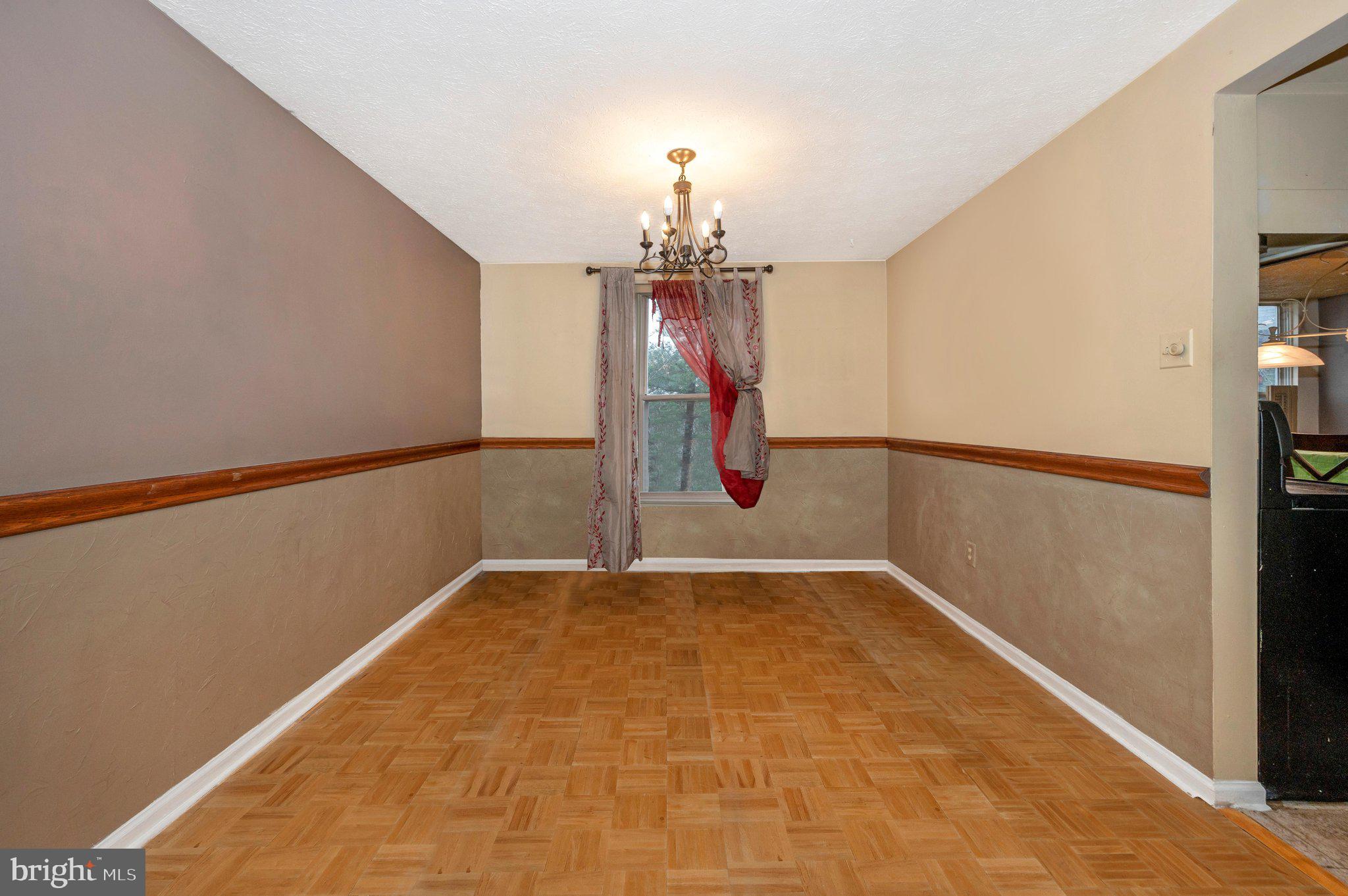 HILLCREST ORCHARDS - Residential