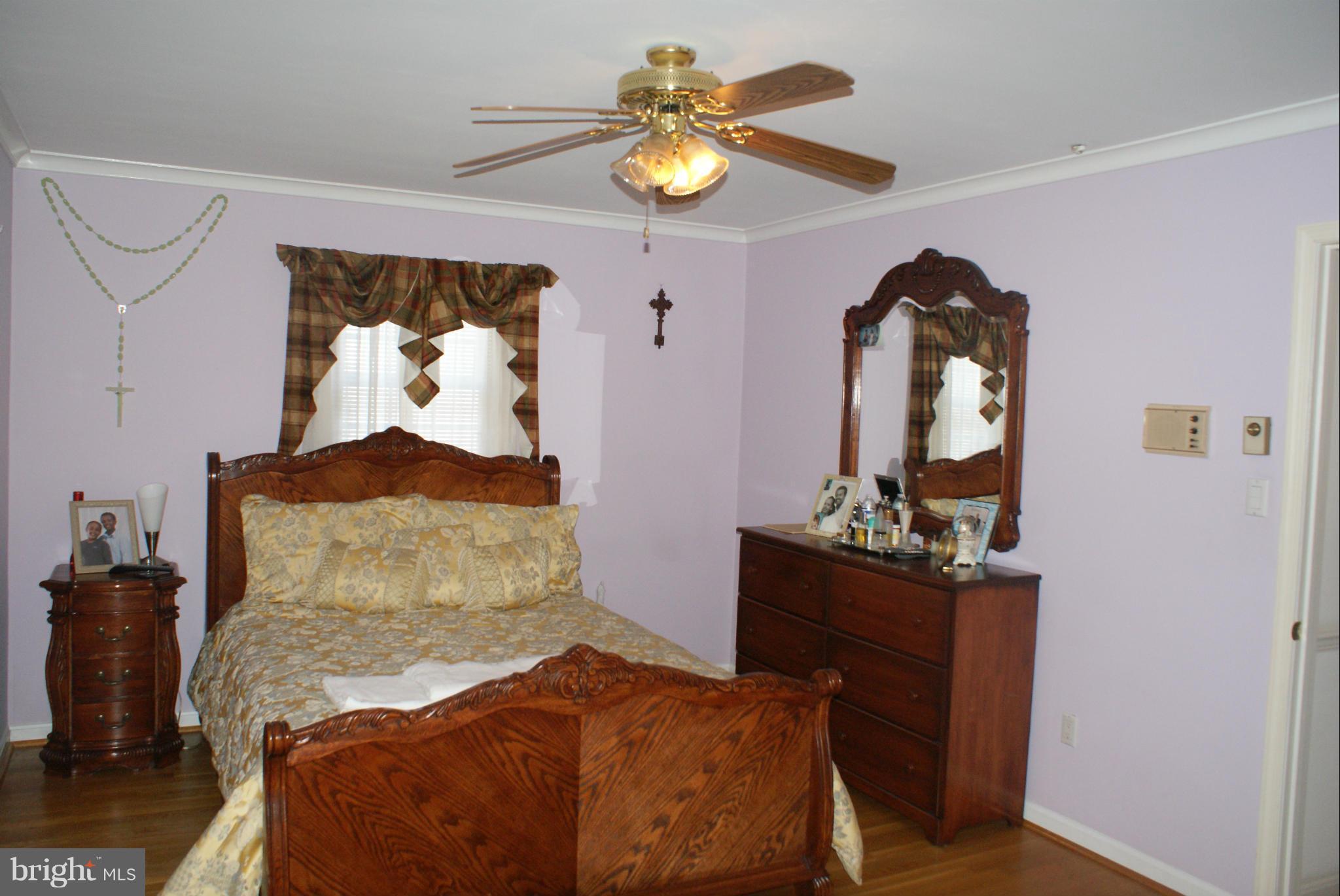 SPRINGBROOK KNOLLS - Residential