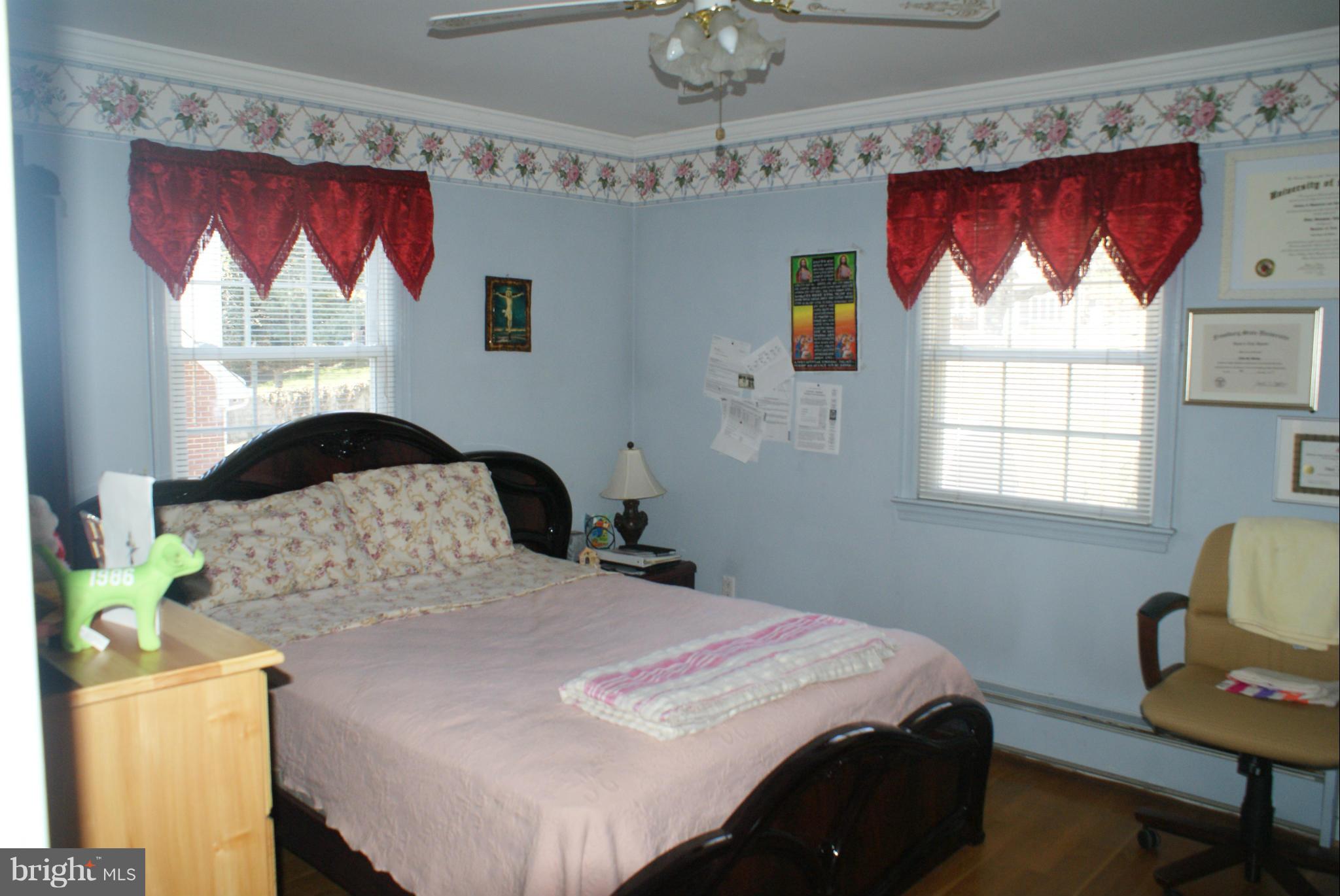 SPRINGBROOK KNOLLS - Residential