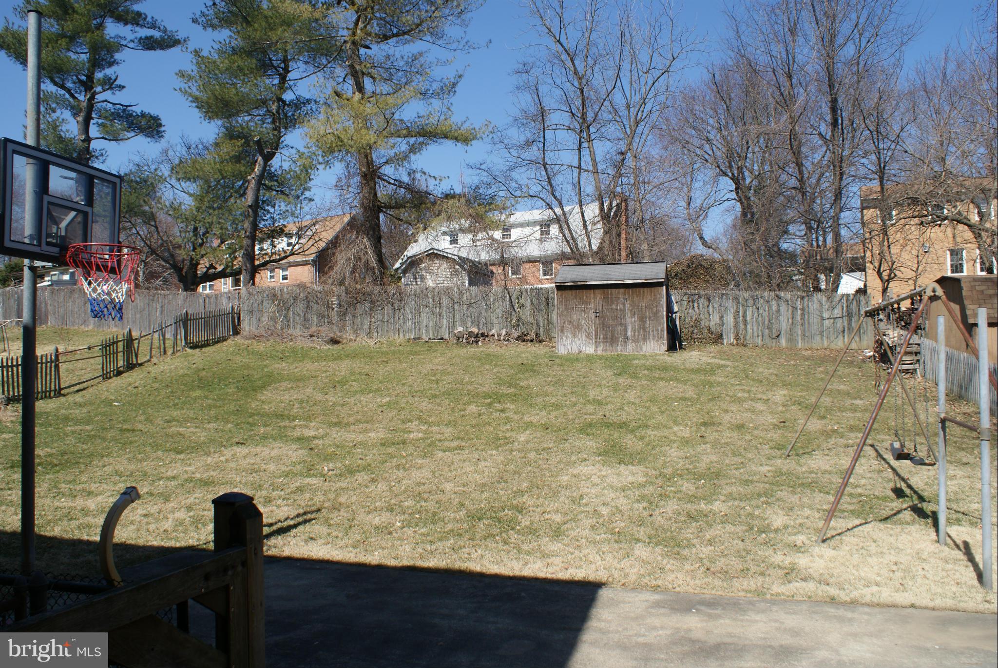 SPRINGBROOK KNOLLS - Residential