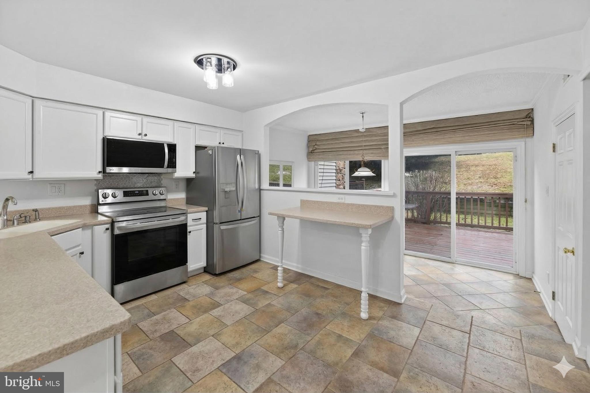 423 CANNON COURT 423