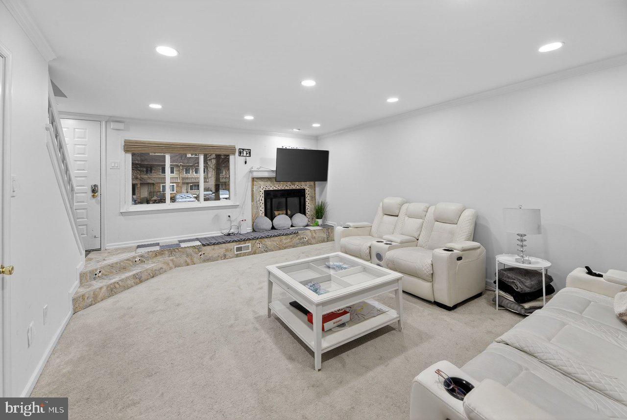 CHESTERBROOK - Residential