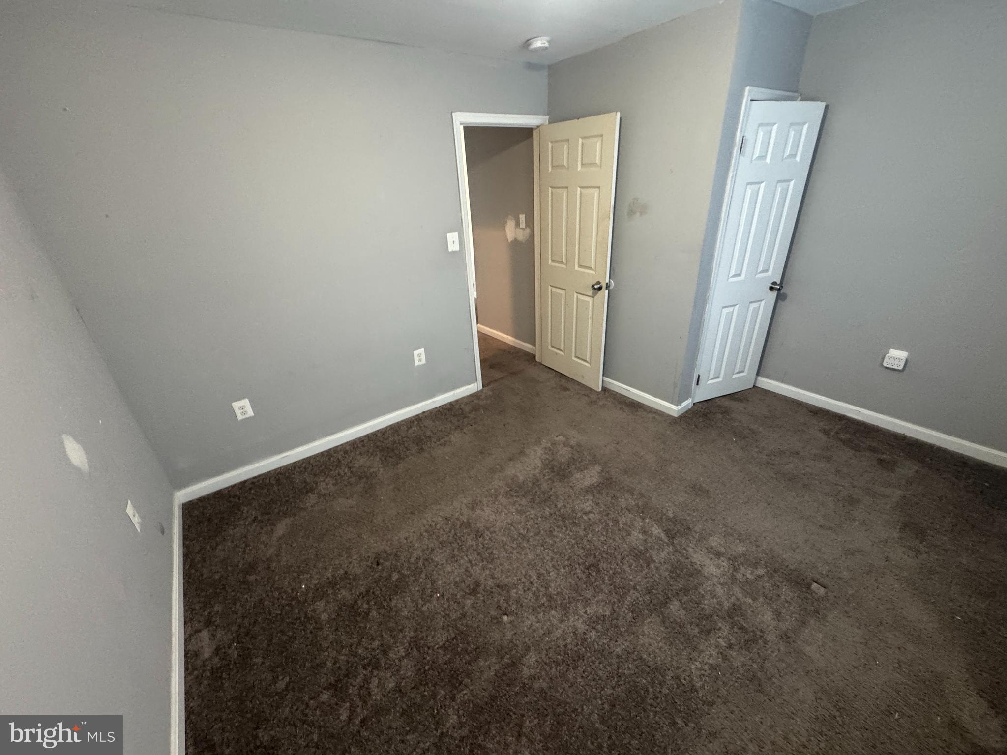 EVERGREEN LAWN - Residential