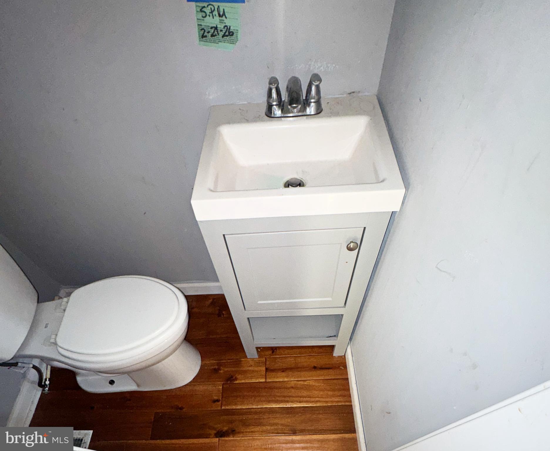 EVERGREEN LAWN - Residential