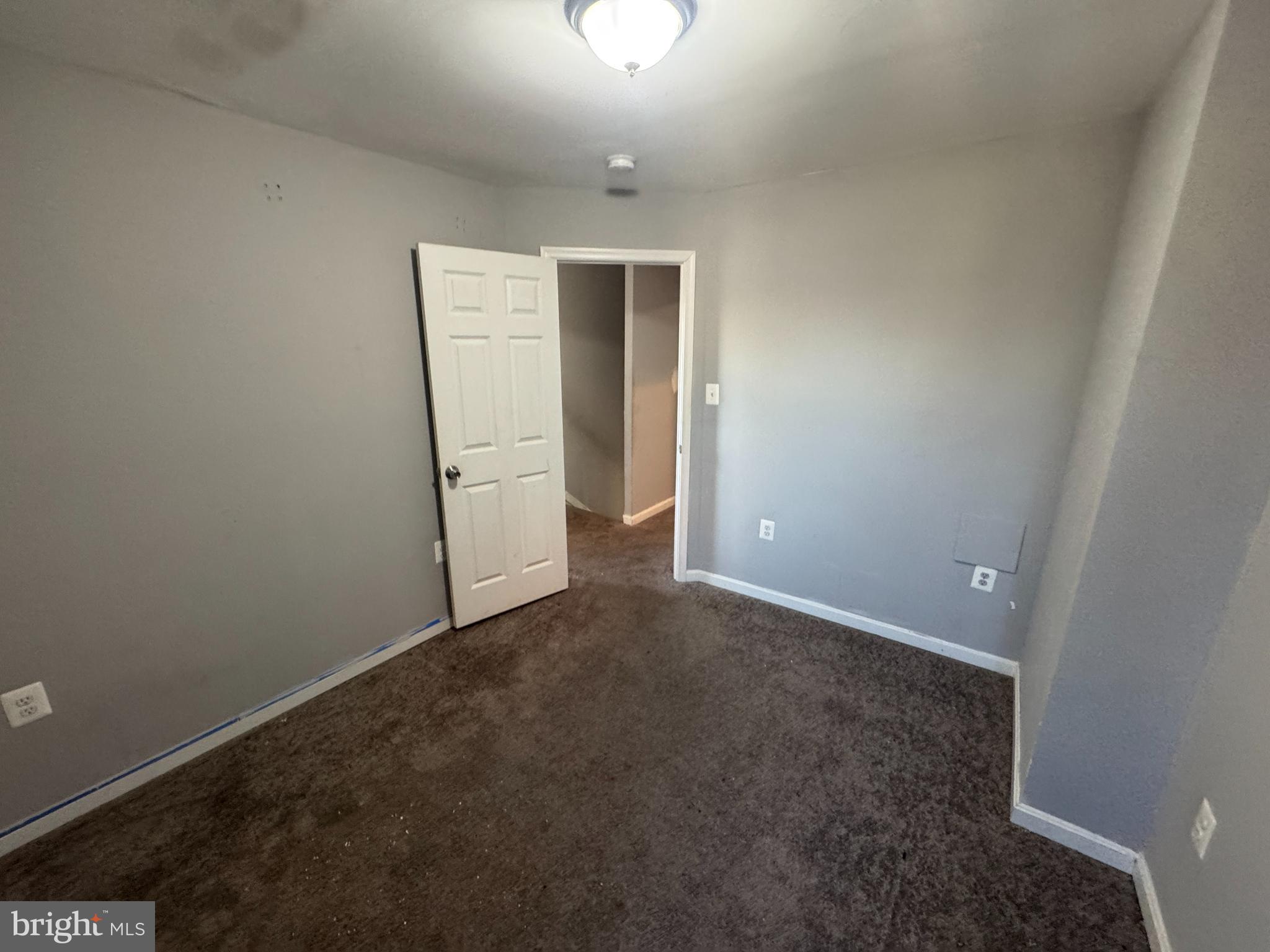 EVERGREEN LAWN - Residential