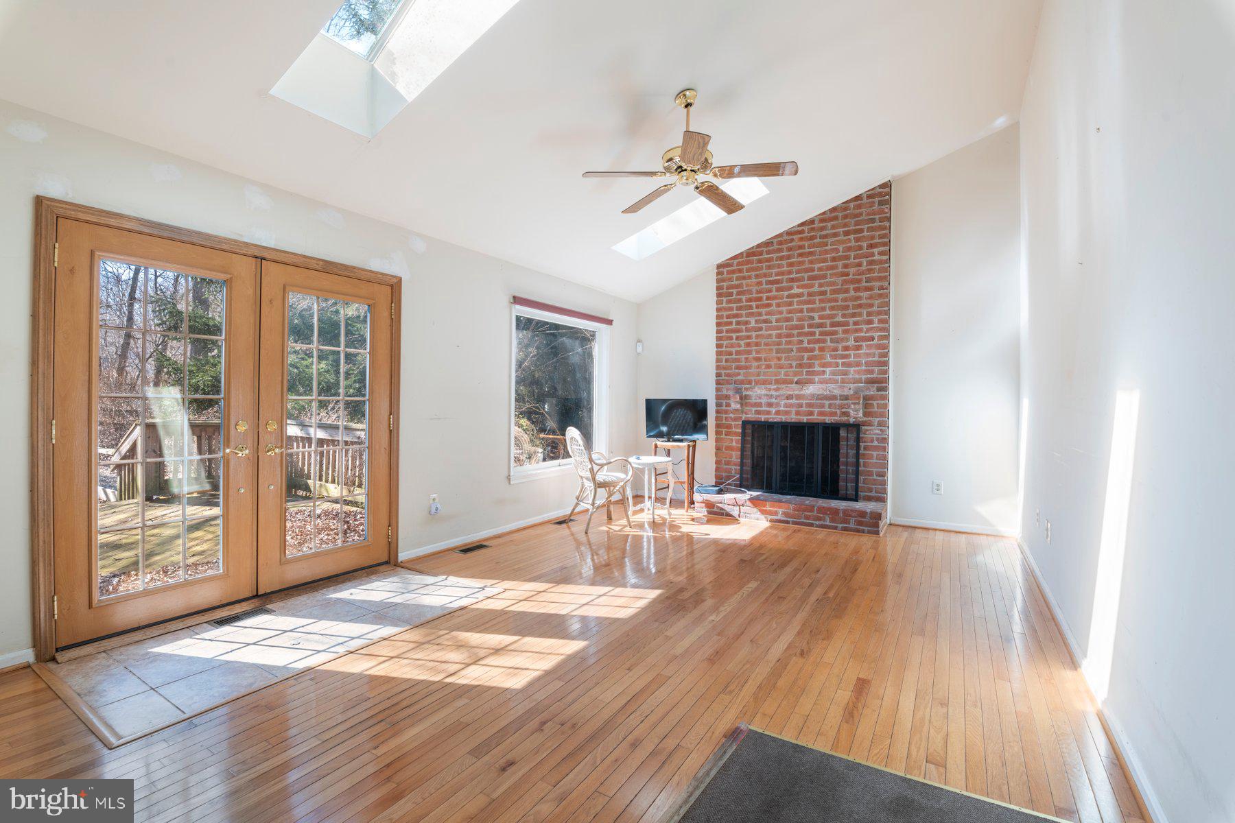 VILLAGE OF HICKORY RIDGE - Residential