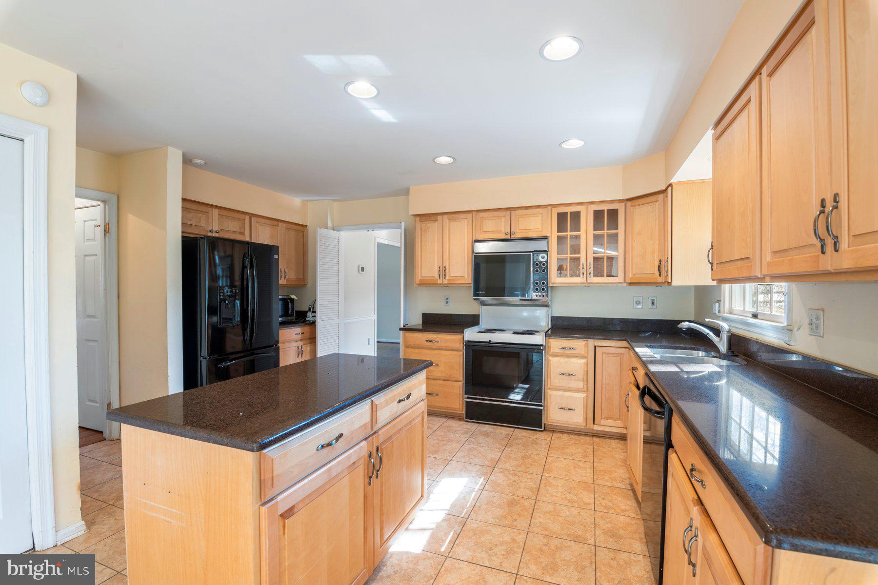 VILLAGE OF HICKORY RIDGE - Residential