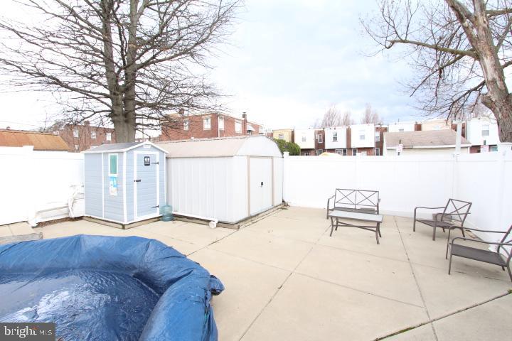 HOLMESBURG - Residential